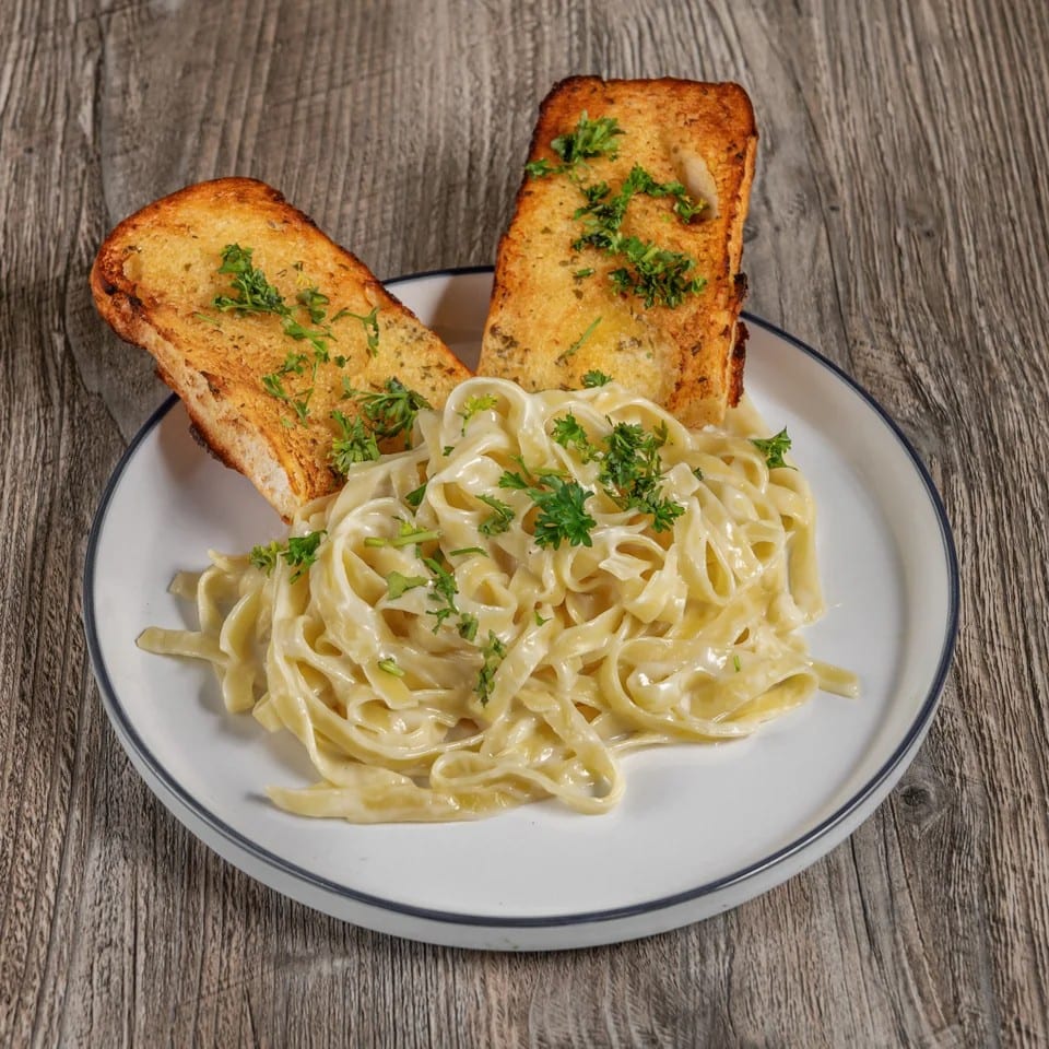 Alfredo Pasta.