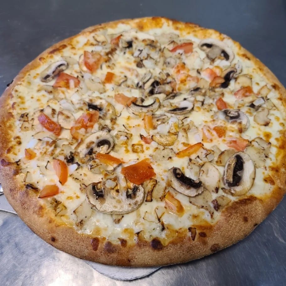 Chicken & Garlic Pizza.